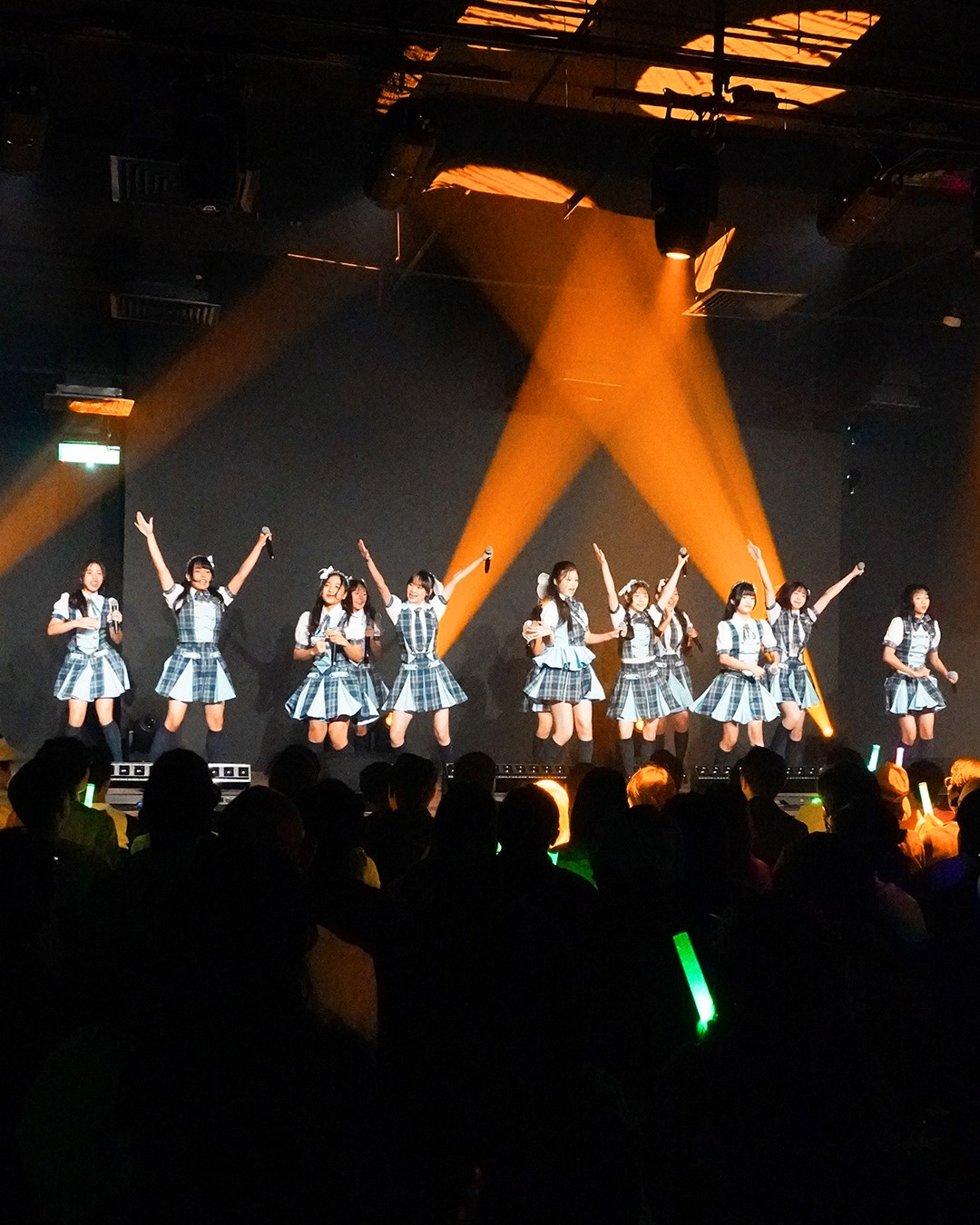 KLP48 Theater09.jpg